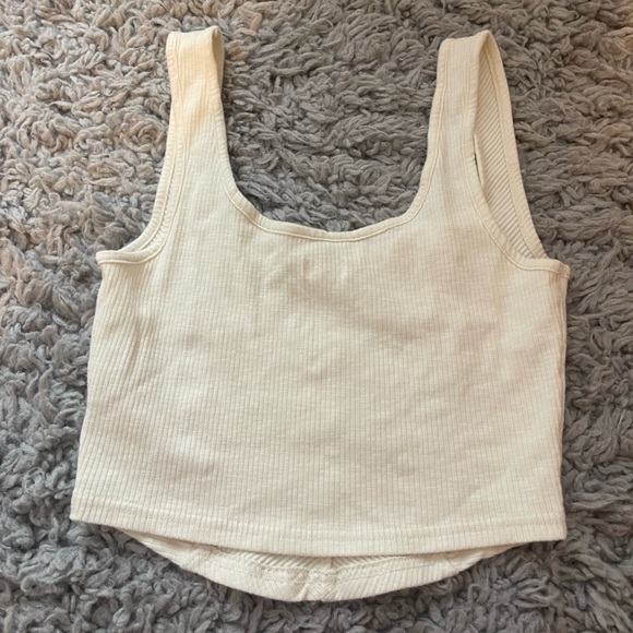 Cream Detailed Cropped Tank Top - Picture 2 of 2